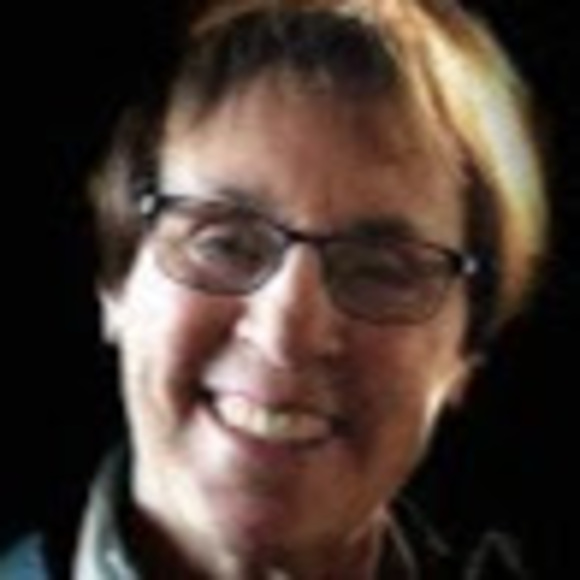 Meet your Posher, Beth - Picture 1 of 1